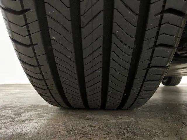 Used 2024 Chevrolet Equinox EV LT FWD image 90