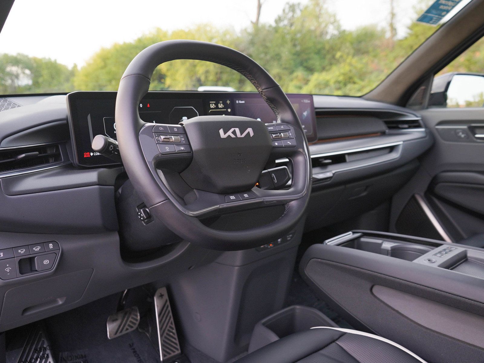Used 2024 Kia EV9 GT-Line AWD/4WD image 28
