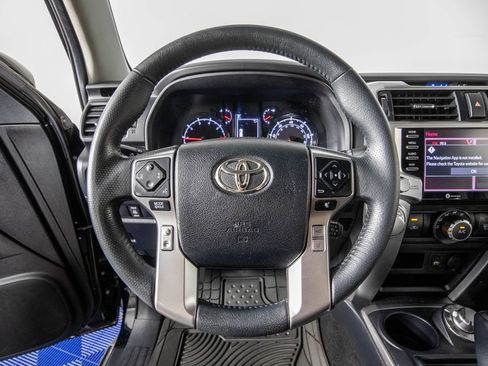 Used 2021 Toyota 4Runner SR5 AWD/4WD image 19