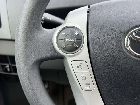 Used 2011 Toyota Prius Three image 8