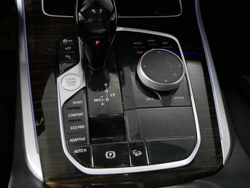 Used 2020 BMW X5 xDrive40i w/ Parking Assistance Package image 31