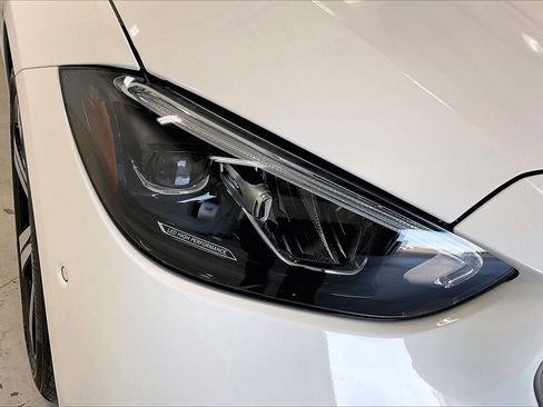 Used 2025 Mercedes-Benz C 300 Sedan image 27