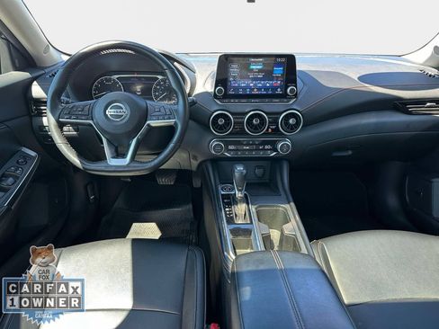 Used 2023 Nissan Sentra SR w/ SR Premium Package FWD image 17