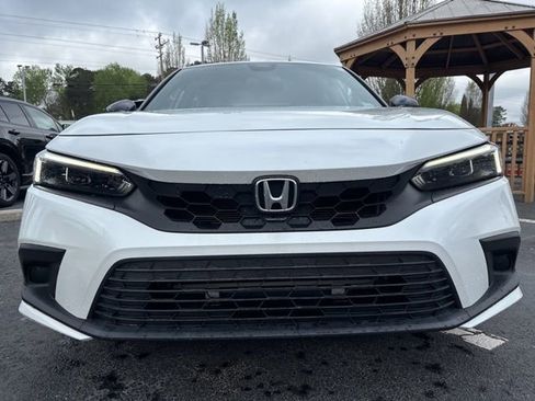 Used 2023 Honda Civic Sport image 2