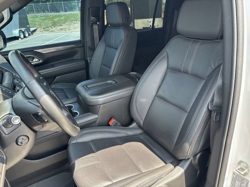 Used 2024 Chevrolet Suburban RST w/ Luxury Package AWD/4WD image 24