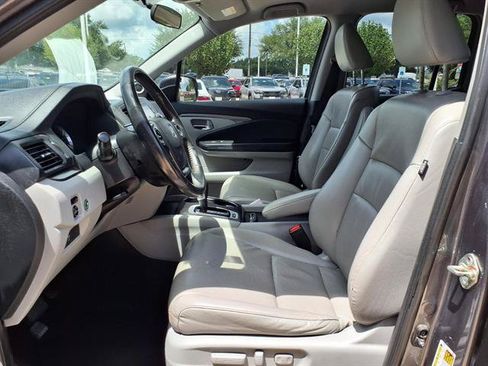 Used 2017 Honda Ridgeline RTL image 17
