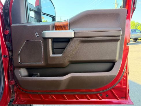 Used 2022 Ford F250 King Ranch w/ FX4 Off-Road Package AWD/4WD image 40