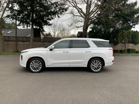 Used 2020 Hyundai Palisade Limited image 2