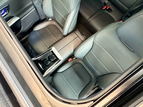 Used 2026 Mercedes-Benz GLC 300 image 19