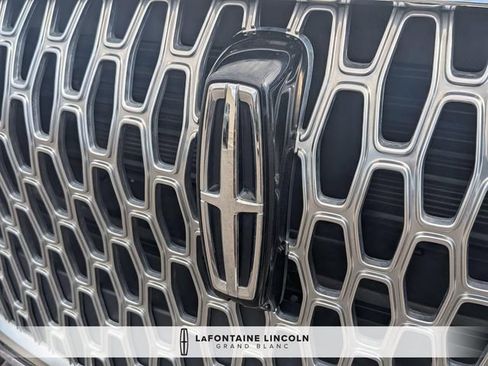 Certified 2023 Lincoln Corsair AWD w/ Equipment Group 101A image 9