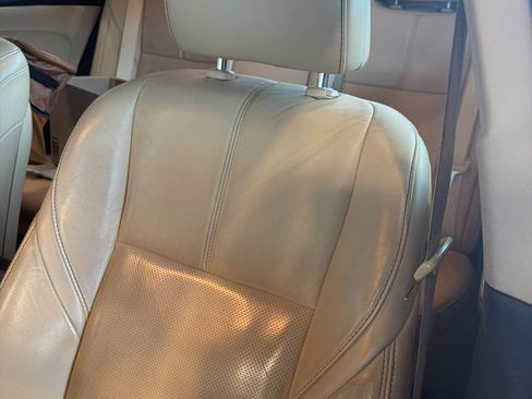 Used 2016 Toyota Avalon Limited image 5