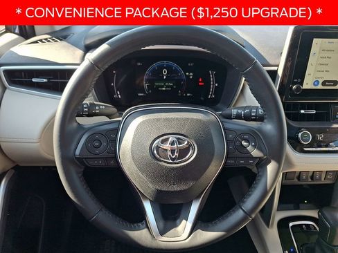 Used 2024 Toyota Corolla Cross XLE w/ Convenience Package AWD/4WD image 19