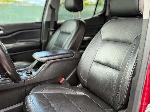 Used 2019 GMC Acadia SLT image 18