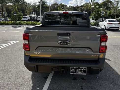 Used 2024 Ford Maverick Lariat w/ Black Appearance Package image 3