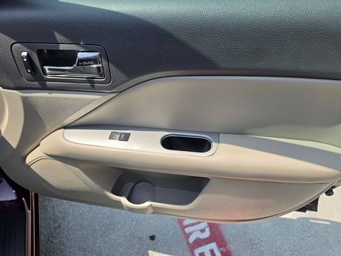 Used 2012 Ford Fusion SEL FWD image 29