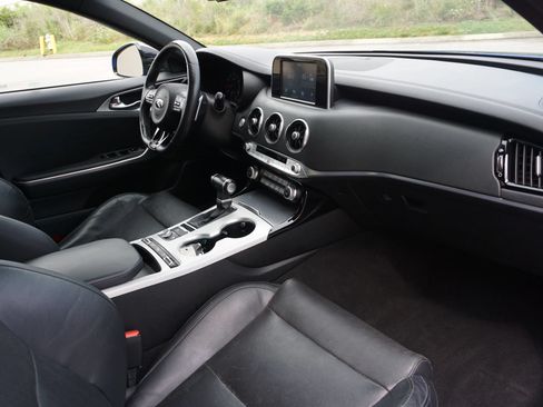 Used 2018 Kia Stinger GT AWD/4WD image 16