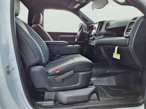 New 2026 RAM 5500 Tradesman w/ Chrome Appearance Group image 9