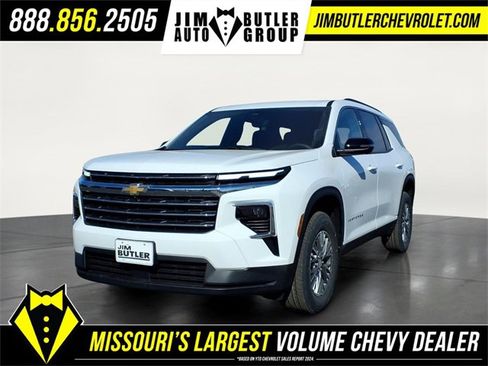 New 2026 Chevrolet Traverse LT w/ Driver Confidence Package image 1
