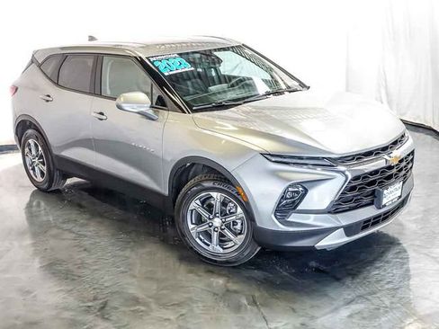 Used 2023 Chevrolet Blazer LT FWD image 6