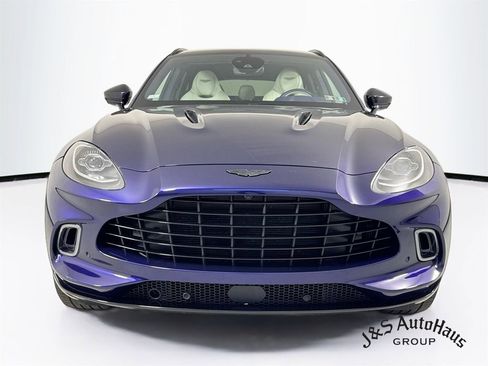 Used 2023 Aston Martin DBX AWD/4WD image 2