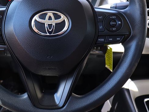 Used 2020 Toyota Corolla LE FWD image 53