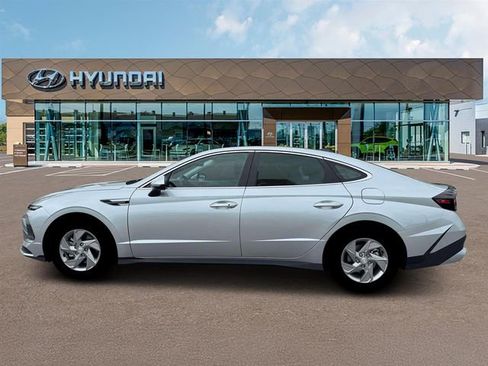 New 2026 Hyundai Sonata SE image 3