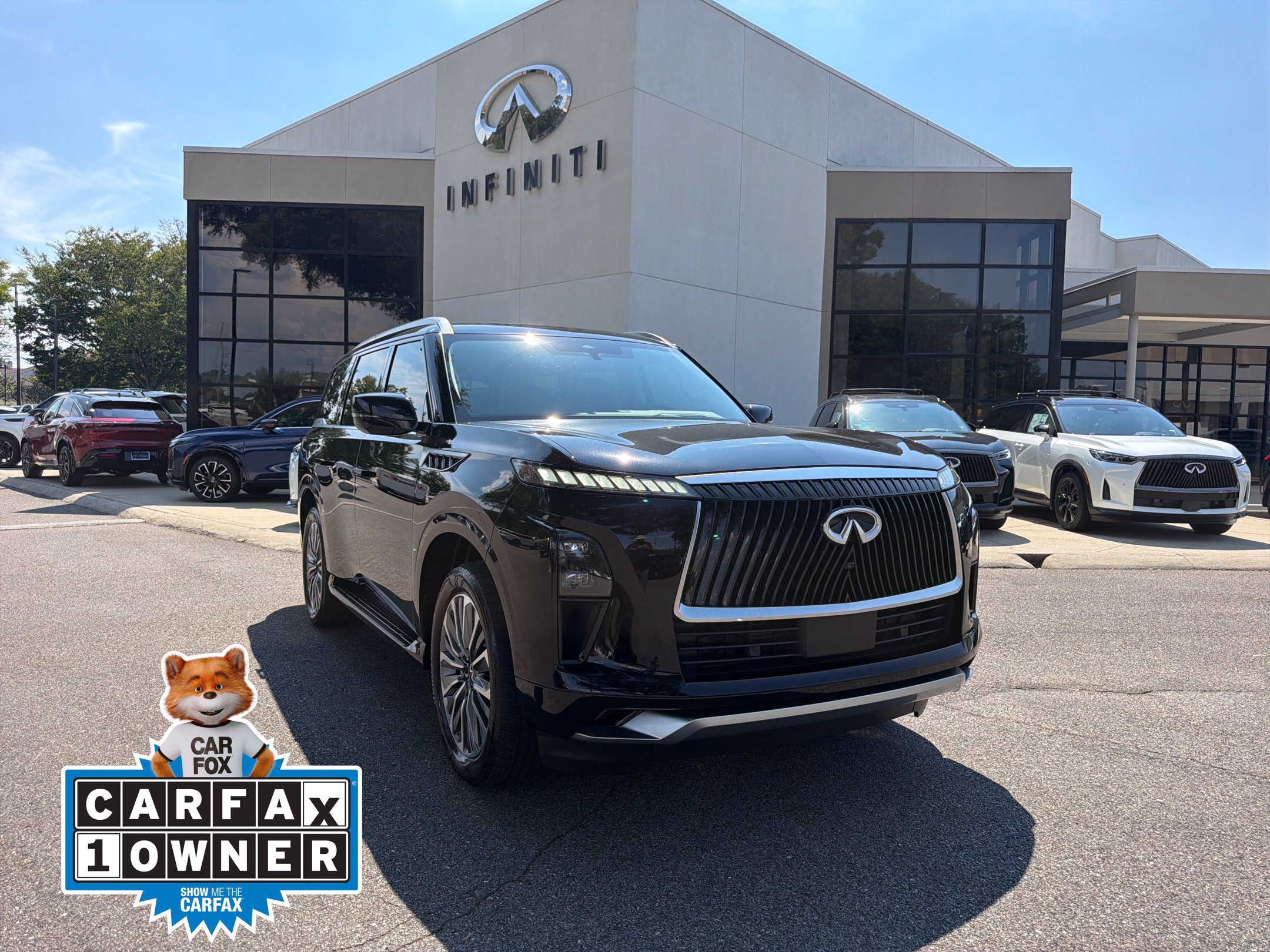 Certified 2025 INFINITI QX80 Luxe RWD image 1