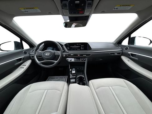 Certified 2023 Hyundai Sonata SEL w/ Convenience Package FWD image 16