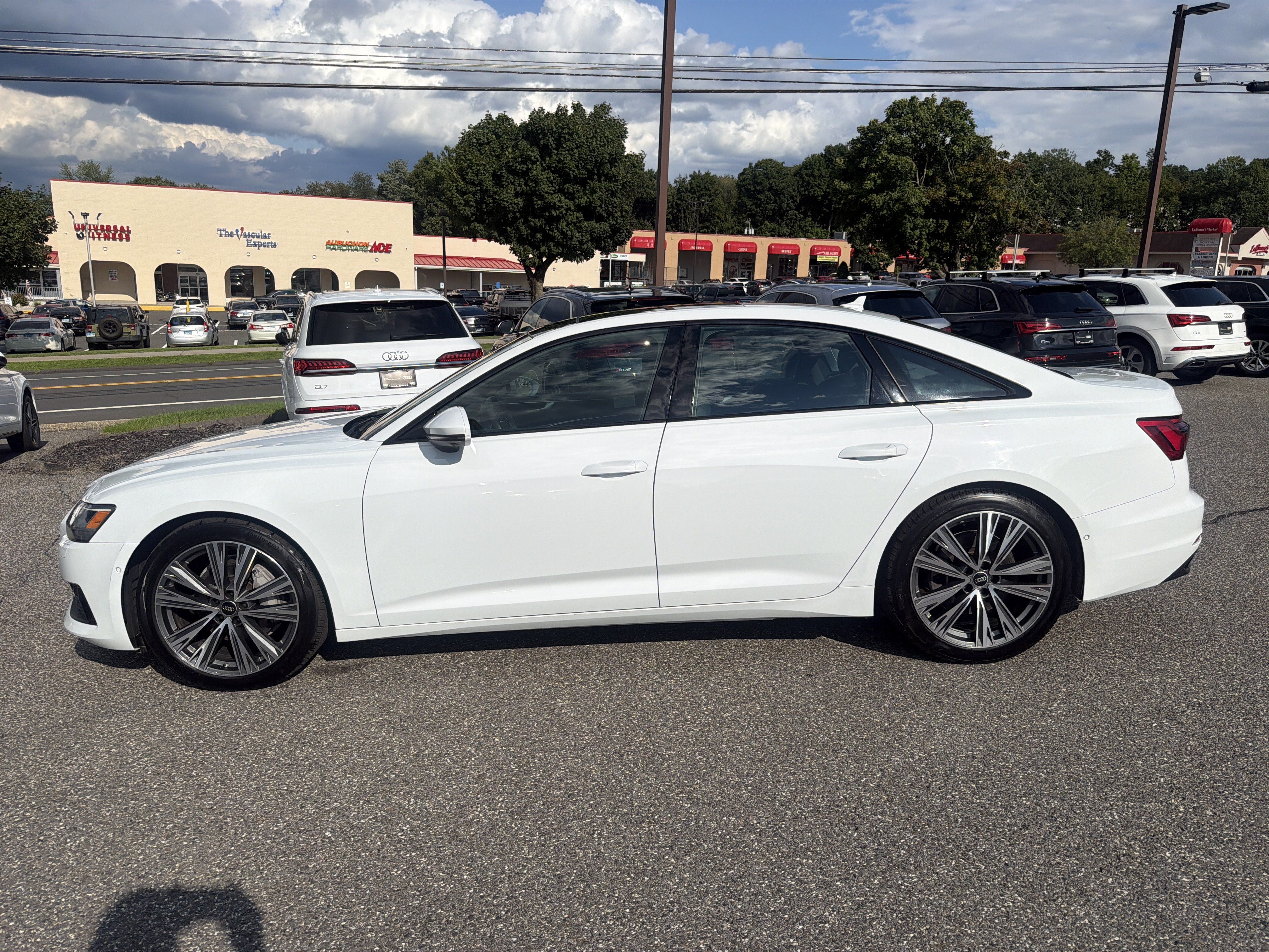 Used 2023 Audi A6 Premium Plus w/ Premium Plus Package AWD/4WD image 5