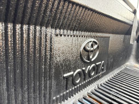 Used 2001 Toyota Tundra SR5 image 18
