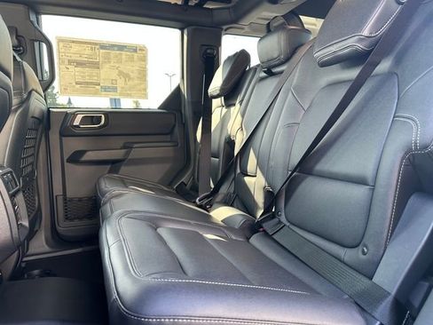 New 2025 Ford Bronco Badlands image 19