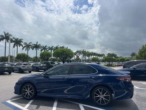 Used 2023 Toyota Camry SE FWD image 10