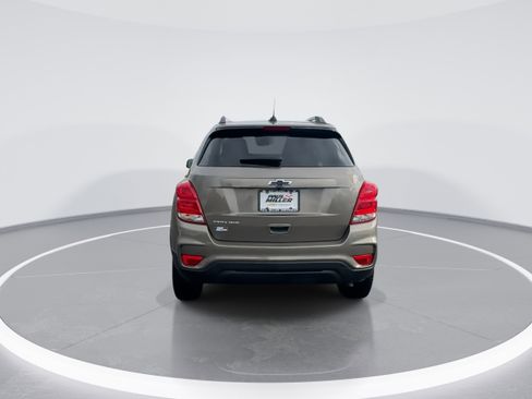 Used 2022 Chevrolet Trax LT w/ Sport Edition image 7