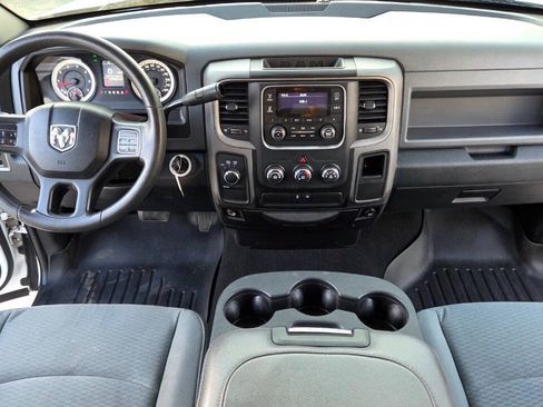 Used 2014 RAM 1500 Express AWD/4WD image 36