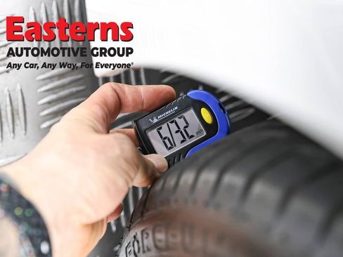 Used 2024 Toyota Corolla SE FWD image 27