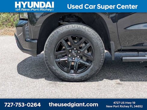 Used 2022 Chevrolet Silverado 1500 Custom Trail Boss AWD/4WD image 10
