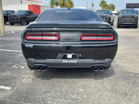 Used 2016 Dodge Challenger R/T Scat Pack RWD image 6
