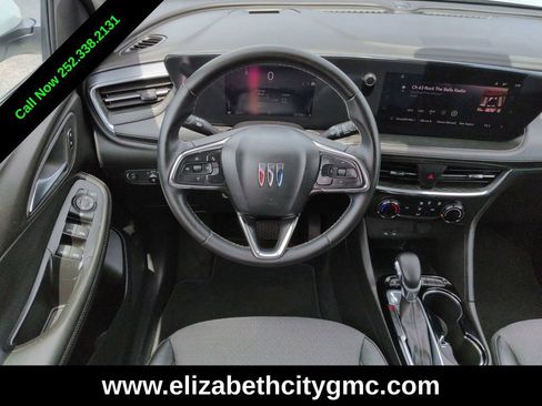 Used 2025 Buick Encore GX Preferred FWD image 17
