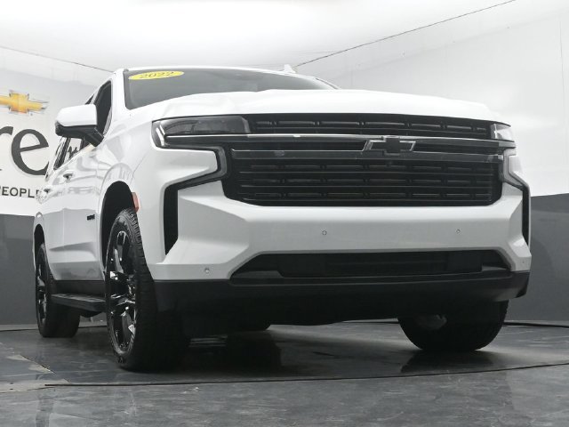 Used 2022 Chevrolet Tahoe RST w/ Luxury Package AWD/4WD image 3