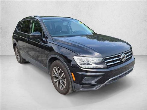 Used 2021 Volkswagen Tiguan S FWD image 3
