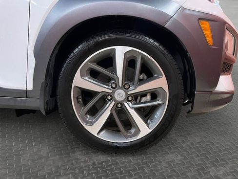 Used 2021 Hyundai Kona Limited AWD/4WD image 13