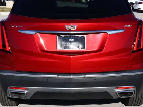 Certified 2021 Cadillac XT5 Premium Luxury image 10