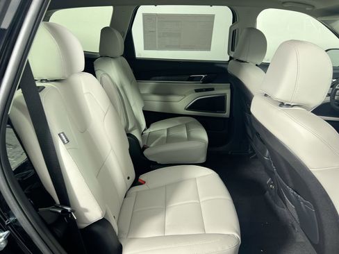 New 2025 Kia Telluride EX w/ EX Captain's Chair Package image 30