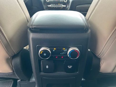 Used 2023 Ford Explorer Limited w/ Equipment Group 301A AWD/4WD image 19