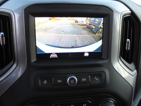 Used 2022 Chevrolet Silverado 2500 W/T image 12