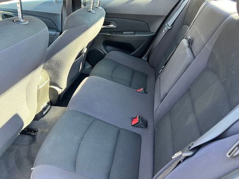 Used 2014 Chevrolet Cruze LT image 11