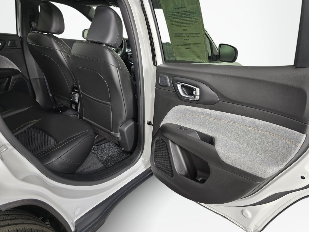 New 2026 Jeep Compass Latitude AWD/4WD image 38