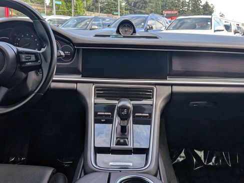 Used 2023 Porsche Panamera Platinum Edition RWD image 10