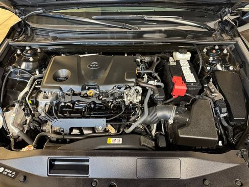 Used 2022 Toyota Camry SE w/ Cold Weather Package FWD image 27