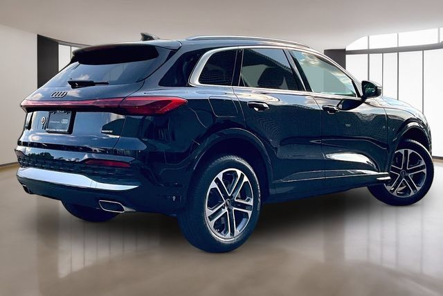 Used 2025 Audi Q5 Premium w/ Convenience Package AWD/4WD image 5